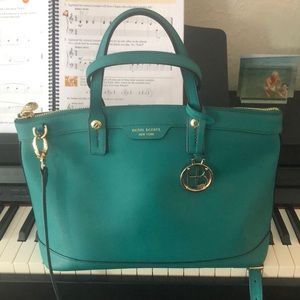 Henri Bendel zipper tote!